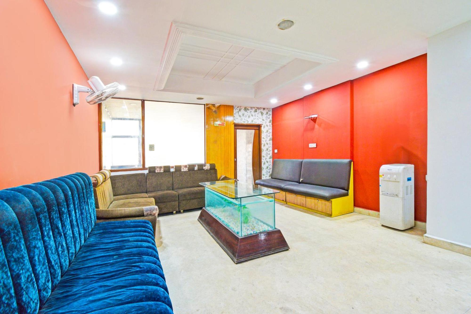 Super Townhouse Ameerpet Balkampet Road Хайдарабад Экстерьер фото